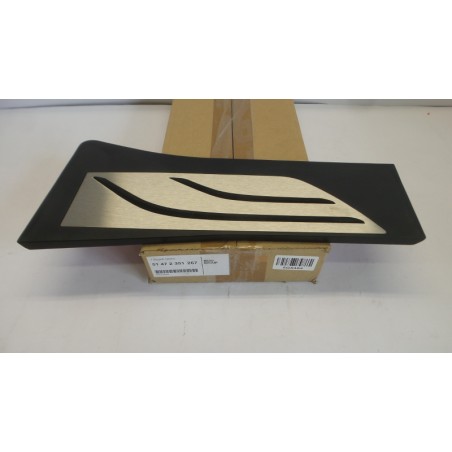 Couvre Pour Repose-Pieds BMW 51472351267 2351267 Pièce d'origine oem Couvre Pour Repose-Pieds BMW 51472351267 2351267 Pièce d'origine oem