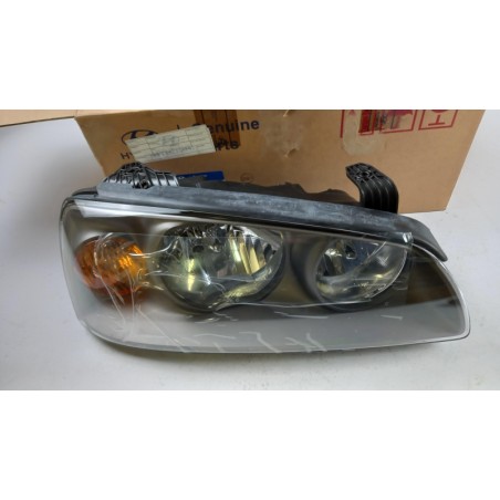 Phare HYUNDAI/KIA 921042D520 Pièce d'origine oem Phare HYUNDAI/KIA 921042D520 Pièce d'origine oem