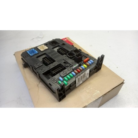 Boîte À Fusibles PEUGEOT/CITROEN 1609996580  Pièce d'origine oem