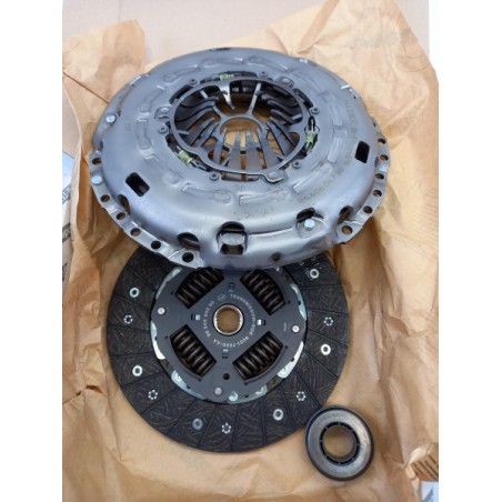 Kit D''Embrayage FIAT GROUP 71724717 Pièce d'origine oem Kit D''Embrayage FIAT GROUP 71724717 Pièce d'origine oem