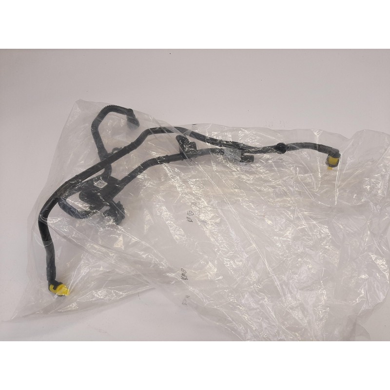 Tuyau De Reniflard De Carter VAG 04C133352BA  Pièce d'origine oem