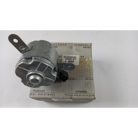 Moteur Électrique De Ventilateur De Radiateur PEUGEOT/CITROEN 125337 Pièce d'origine oem Moteur Électrique De Ventilateur De Radiateur PEUGEOT/CITROEN 125337 Pièce d'origine oem