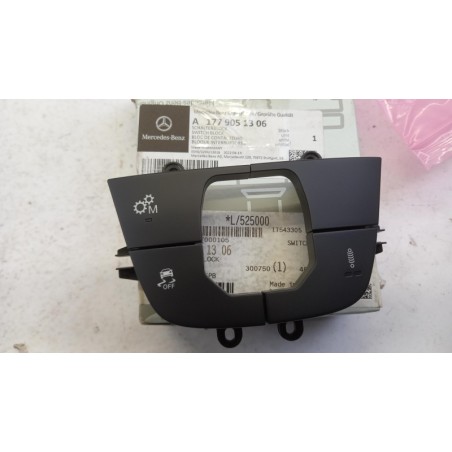 Pièces D''Auto MERCEDES-BENZ A1779051306 1779051306 Pièce d'origine oem Pièces D''Auto MERCEDES-BENZ A1779051306 1779051306 Pièce d'origine oem