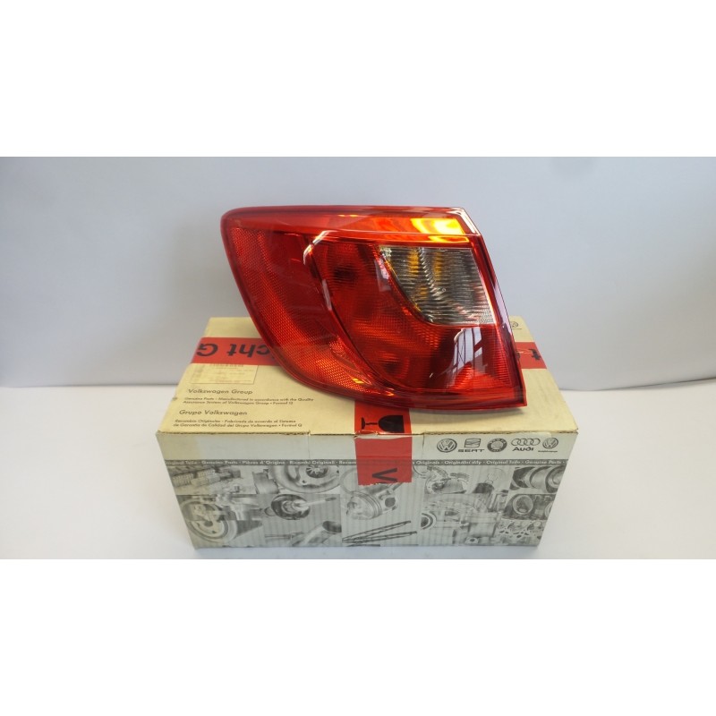 Feu Arrière VAG 6J8945095  Pièce d'origine oem
