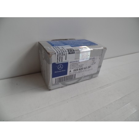 Plaquettes De Freins MERCEDES-BENZ A0034206220 0034206220 Pièce d'origine oem Plaquettes De Freins MERCEDES-BENZ A0034206220 0034206220 Pièce d'origine oem