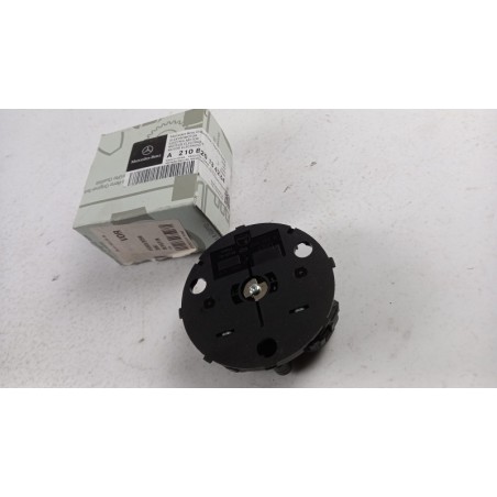 Pièces D''Auto MERCEDES-BENZ A210820134264 210820134264 Pièce d'origine oem Pièces D''Auto MERCEDES-BENZ A210820134264 210820134264 Pièce d'origine oem