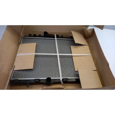 Radiateur De Refroidissement Du Moteur PEUGEOT/CITROEN 133389 Pièce d'origine oem Radiateur De Refroidissement Du Moteur PEUGEOT/CITROEN 133389 Pièce d'origine oem