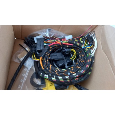 Kit Électrique De Crochet D''Attelage FIAT GROUP K82214400 Pièce d'origine oem Kit Électrique De Crochet D''Attelage FIAT GROUP K82214400 Pièce d'origine oem
