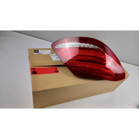 Feu Arrière MERCEDES-BENZ A2139067700 2139067700 Pièce d'origine oem Feu Arrière MERCEDES-BENZ A2139067700 2139067700 Pièce d'origine oem