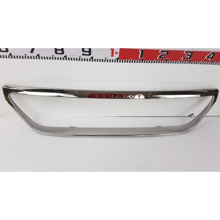 Couvercle De Grille De Radiateur PEUGEOT/CITROEN 1627679680 Pièce d'origine oem Couvercle De Grille De Radiateur PEUGEOT/CITROEN 1627679680 Pièce d'origine oem