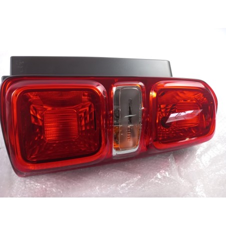 Lumière De Queue PEUGEOT/CITROEN 9808243080  Pièce d'origine oem