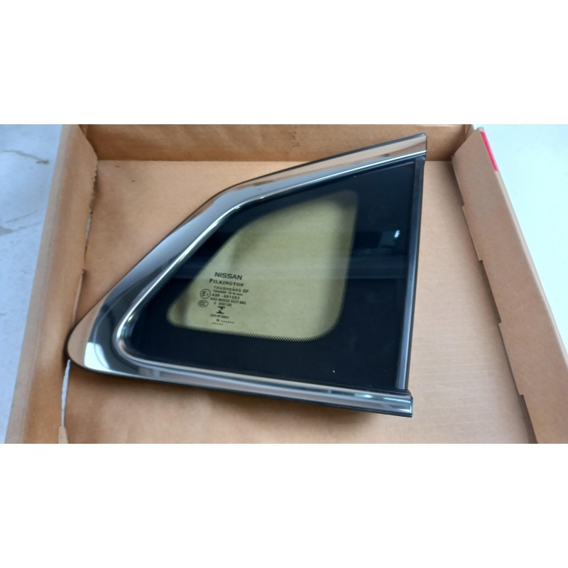 Fenêtre Latérale NISSAN 833124EA0A  Pièce d'origine oem