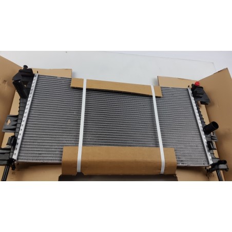 Radiateur De Refroidissement Du Moteur FORD 1727475 BV618005AD Pièce d'origine oem Radiateur De Refroidissement Du Moteur FORD 1727475 BV618005AD Pièce d'origine oem