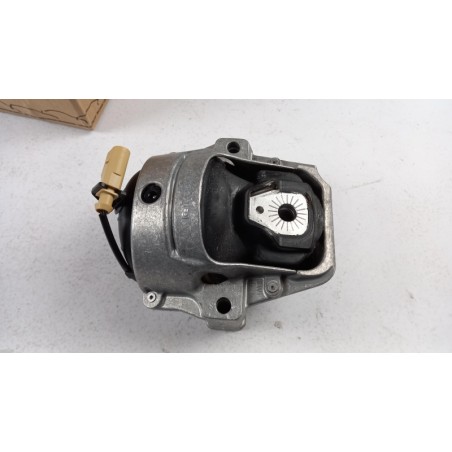 Support Moteur VAG 8R0199381B Pièce d'origine oem Support Moteur VAG 8R0199381B Pièce d'origine oem