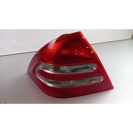 Feu Arrière MERCEDES-BENZ A2038200164 2038200164 Pièce d'origine oem Feu Arrière MERCEDES-BENZ A2038200164 2038200164 Pièce d'origine oem