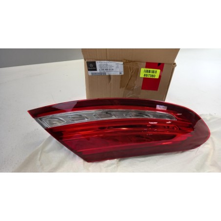 Feu Arrière MERCEDES-BENZ A2059066305 2059066305 Pièce d'origine oem Feu Arrière MERCEDES-BENZ A2059066305 2059066305 Pièce d'origine oem
