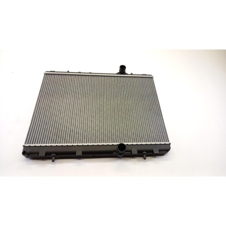 Radiateur De Refroidissement Du Moteur PEUGEOT/CITROEN 1330J9 Pièce d'origine oem Radiateur De Refroidissement Du Moteur PEUGEOT/CITROEN 1330J9 Pièce d'origine oem