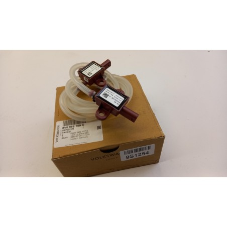 Capteur Pour Airbag VAG 8V0959109C Pièce d'origine oem Capteur Pour Airbag VAG 8V0959109C Pièce d'origine oem