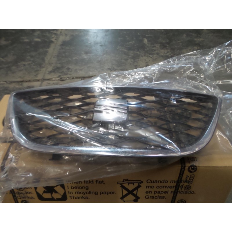 Grille De Radiateur VAG 6J0853651A9B9  Pièce d'origine oem