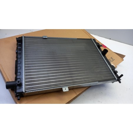 Radiateur De Refroidissement Du Moteur OPEL 90128774 1302192 Pièce d'origine oem Radiateur De Refroidissement Du Moteur OPEL 90128774 1302192 Pièce d'origine oem
