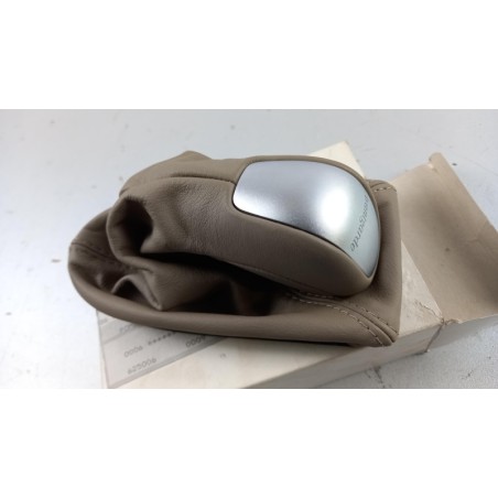 Bouton Levier De Vitesse MERCEDES-BENZ A21126712108J07 21126712108J07 Pièce d'origine oem Bouton Levier De Vitesse MERCEDES-BENZ A21126712108J07 21126712108J07 Pièce d'origine oem