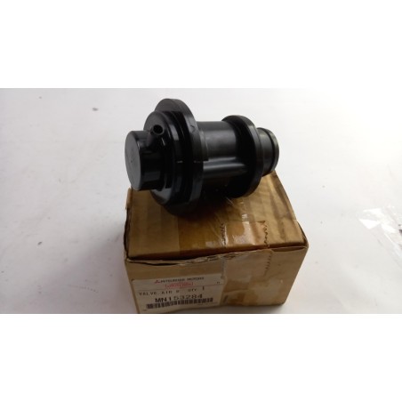 Valve MITSUBISHI MN153284 Pièce d'origine oem Valve MITSUBISHI MN153284 Pièce d'origine oem