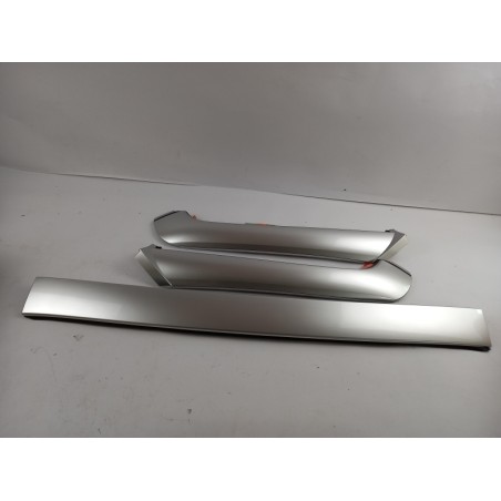 Revêtement De Pilier MAZDA NA1RV3070 Pièce d'origine oem Revêtement De Pilier MAZDA NA1RV3070 Pièce d'origine oem