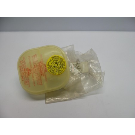 Vase D''Expansion Du Liquide De Frein VAG 4D0611301F Pièce d'origine oem Vase D''Expansion Du Liquide De Frein VAG 4D0611301F Pièce d'origine oem
