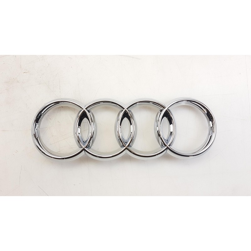 Emblème VAG 8T08536052ZZ  Pièce d'origine oem