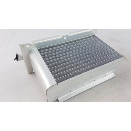 Intercooler De Turbocompresseur VAG 03C145749B Pièce d'origine oem Intercooler De Turbocompresseur VAG 03C145749B Pièce d'origine oem