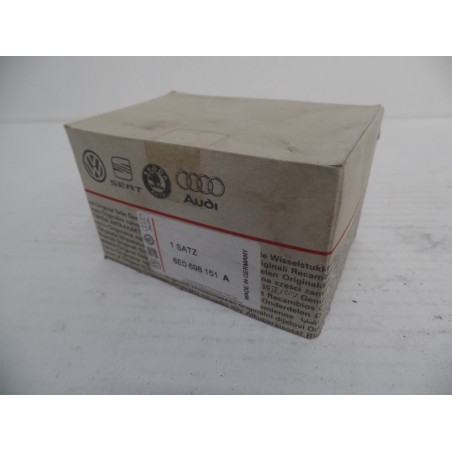 Plaquettes De Freins VAG 8E0698151A Pièce d'origine oem Plaquettes De Freins VAG 8E0698151A Pièce d'origine oem
