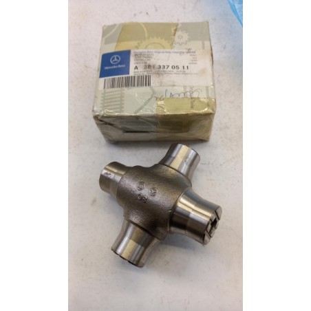 Joint Pour Arbre De Cardan MERCEDES-BENZ A3813370511 3813370511 Pièce d'origine oem Joint Pour Arbre De Cardan MERCEDES-BENZ A3813370511 3813370511 Pièce d'origine oem