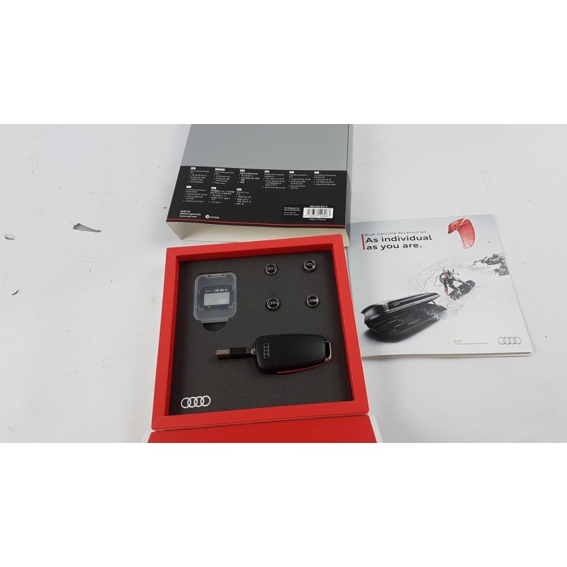 Carte SD VAG 8R0063827K  Pièce d'origine oem