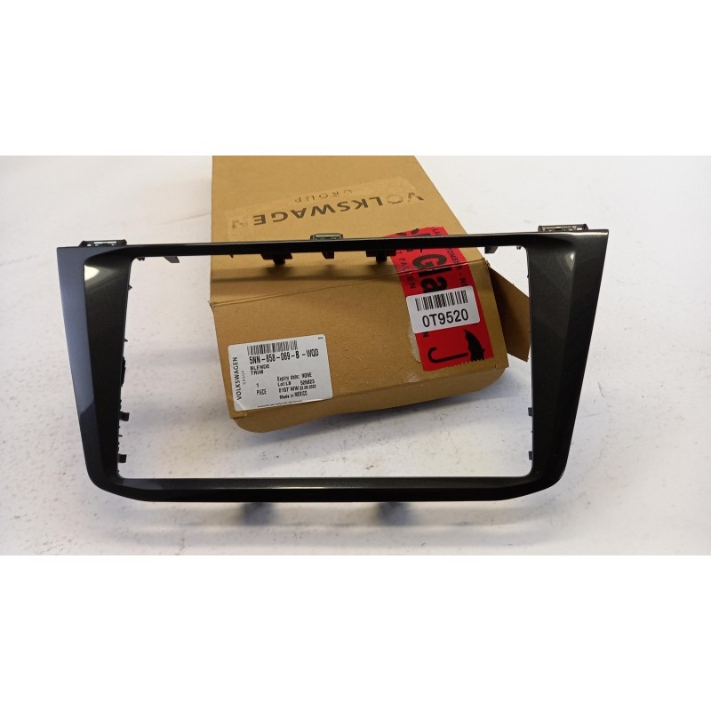 Garniture Ornementale VAG 5NN858069BWQD  Pièce d'origine oem