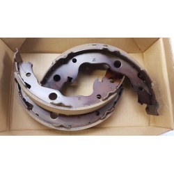 Mâchoires De Frein Pour Frein De Stationnement NISSAN 44060CY025  Pièce d'origine oem