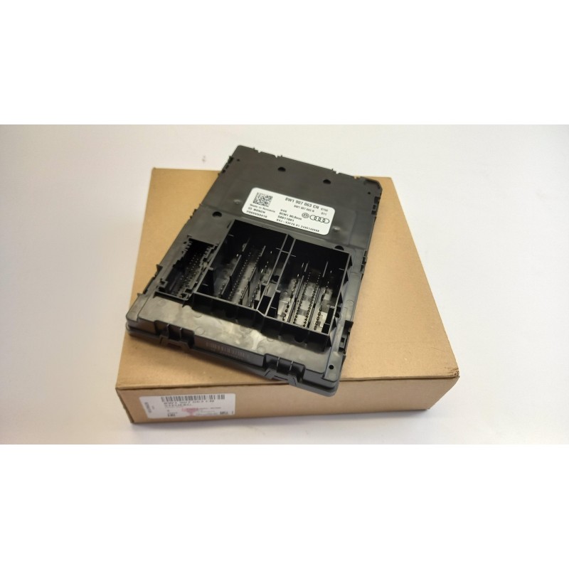 Unité De Contrôle VAG 8W1907063CN  Pièce d'origine oem