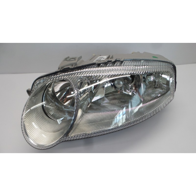 Phare FIAT GROUP 46826196 0000046826196 Pièce d'origine oem