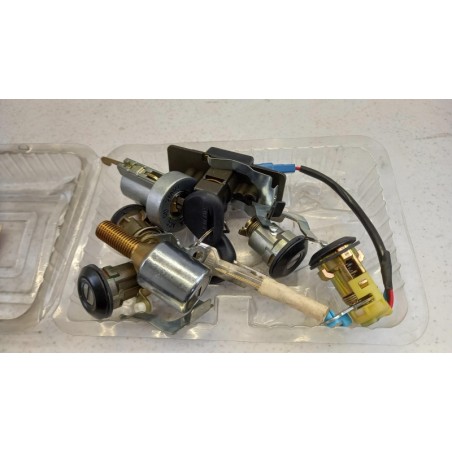 Kit Cylindre De Serrure MITSUBISHI MR259112 Pièce d'origine oem Kit Cylindre De Serrure MITSUBISHI MR259112 Pièce d'origine oem