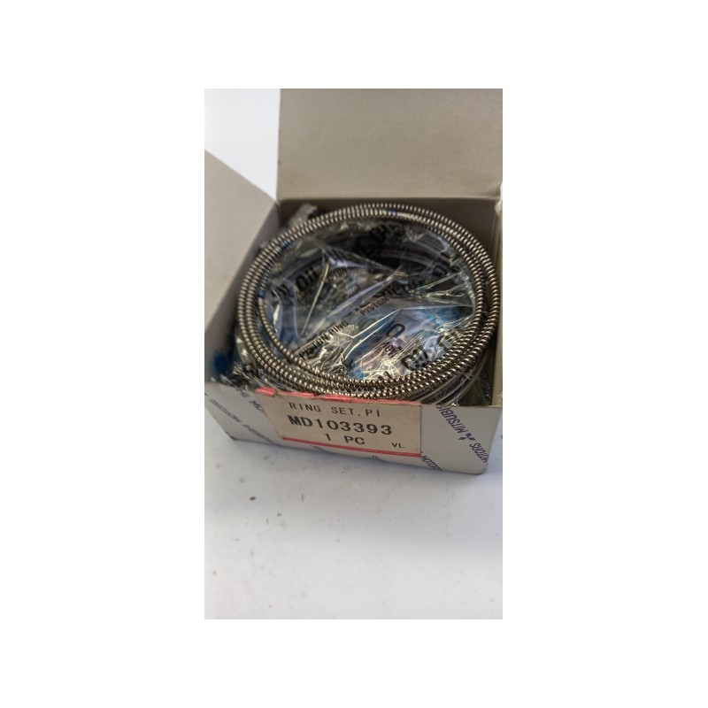 Segments De Piston MITSUBISHI MD103393  Pièce d'origine oem