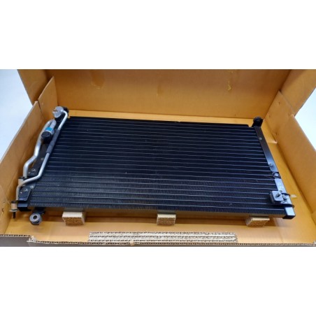 Condenseur De Climatisation MITSUBISHI MR116930 Pièce d'origine oem Condenseur De Climatisation MITSUBISHI MR116930 Pièce d'origine oem
