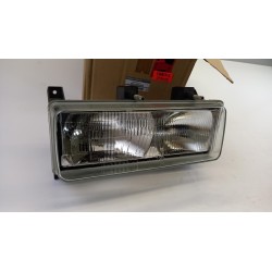 Phare NISSAN 260109X000  Pièce d'origine oem