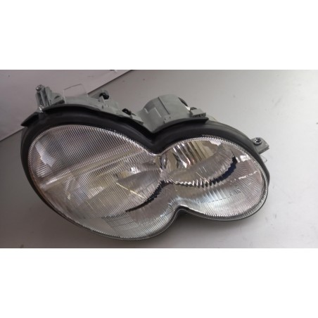 Phare MERCEDES-BENZ A2038200461 2038200461 Pièce d'origine oem Phare MERCEDES-BENZ A2038200461 2038200461 Pièce d'origine oem