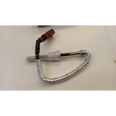 Capteur Pour Température Des Gaz D''Échappement VAG 059906088BK Pièce d'origine oem Capteur Pour Température Des Gaz D''Échappement VAG 059906088BK Pièce d'origine oem