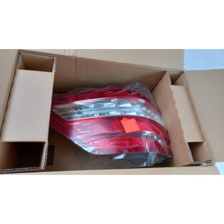 Feu Arrière MERCEDES-BENZ A2128203964 2128203964 Pièce d'origine oem Feu Arrière MERCEDES-BENZ A2128203964 2128203964 Pièce d'origine oem