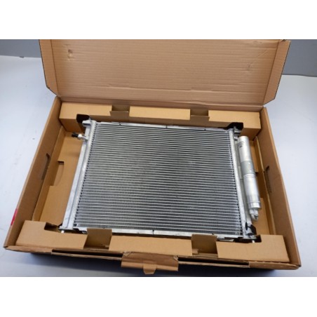 Radiateur De Refroidissement Du Moteur RENAULT 8200688382 Pièce d'origine oem Radiateur De Refroidissement Du Moteur RENAULT 8200688382 Pièce d'origine oem