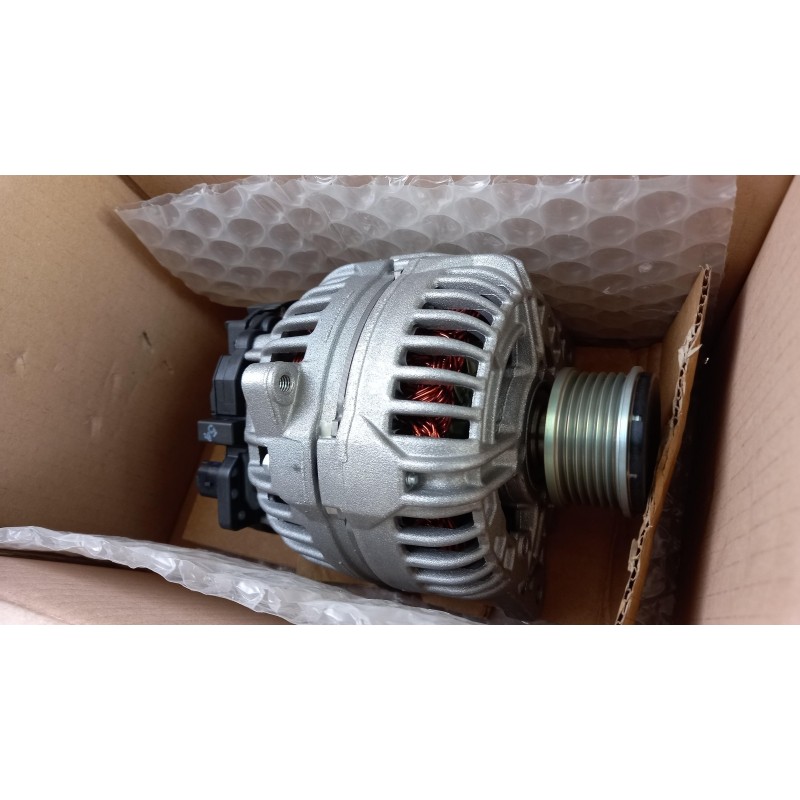 Alternateur NISSAN 2310000Q2J  Pièce d'origine oem