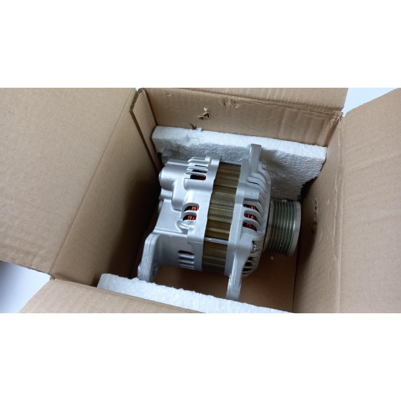 Alternateur NISSAN 23100EB33M  Pièce d'origine oem