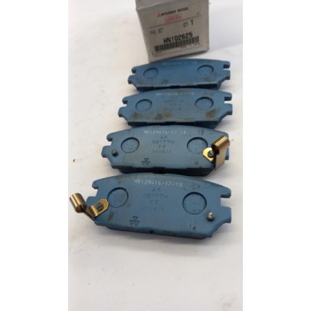 Plaquettes De Freins MITSUBISHI MN102625 Pièce d'origine oem Plaquettes De Freins MITSUBISHI MN102625 Pièce d'origine oem