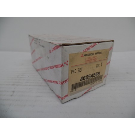 Plaquettes De Freins MITSUBISHI 4605A558  Pièce d'origine oem