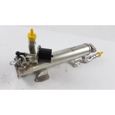 Radiateur De Recirculation Des Gaz D''Échappement VAG 03L131512B Pièce d'origine oem Radiateur De Recirculation Des Gaz D''Échappement VAG 03L131512B Pièce d'origine oem